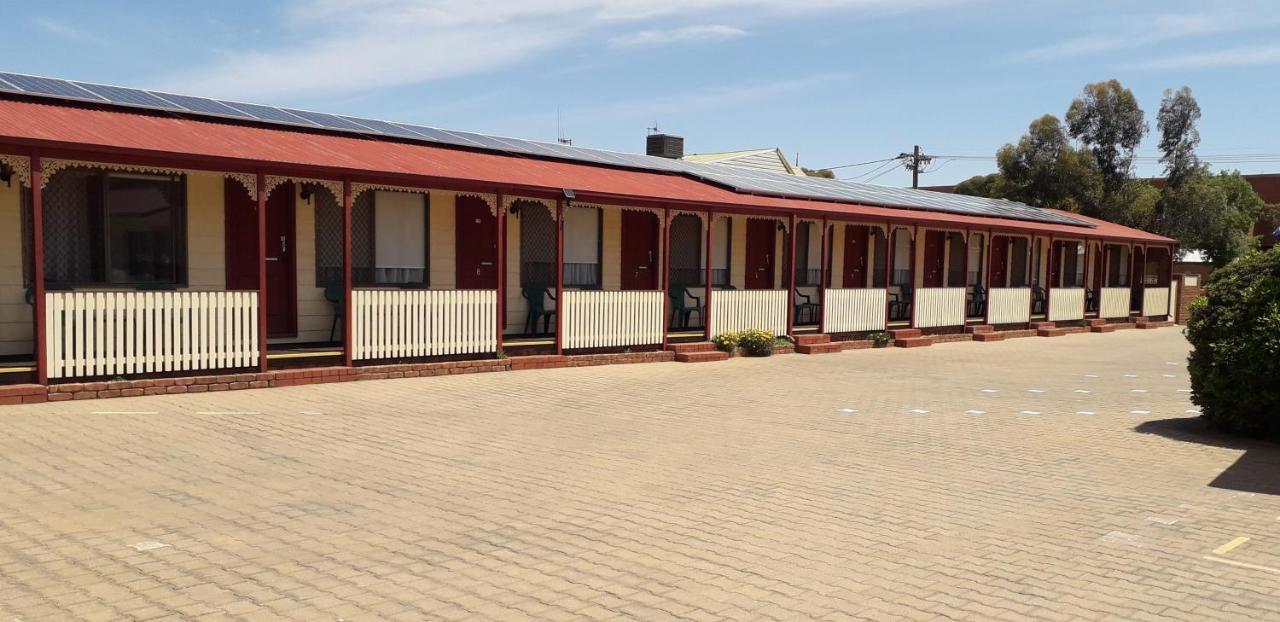 Daydream Motel And Apartments Broken Hill Exteriör bild