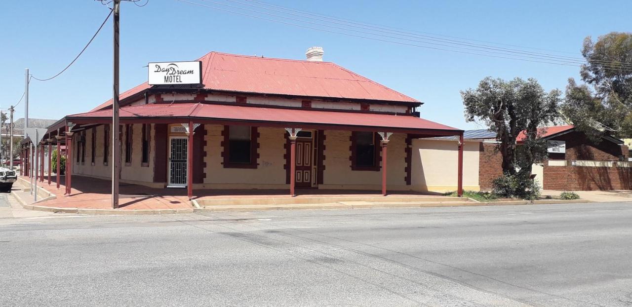 Daydream Motel And Apartments Broken Hill Exteriör bild